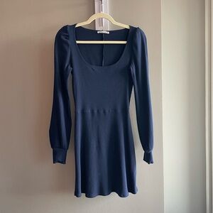 Reformation Linah Dress - Long sleeve navy dress